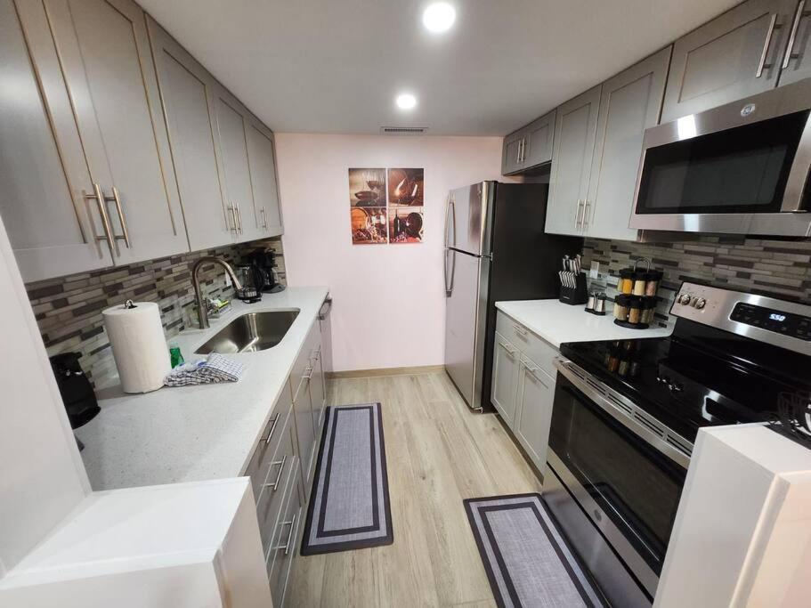 Modern Island Serenity!-Pet-Friendly Villa Хилтън Хед Айлънд Екстериор снимка