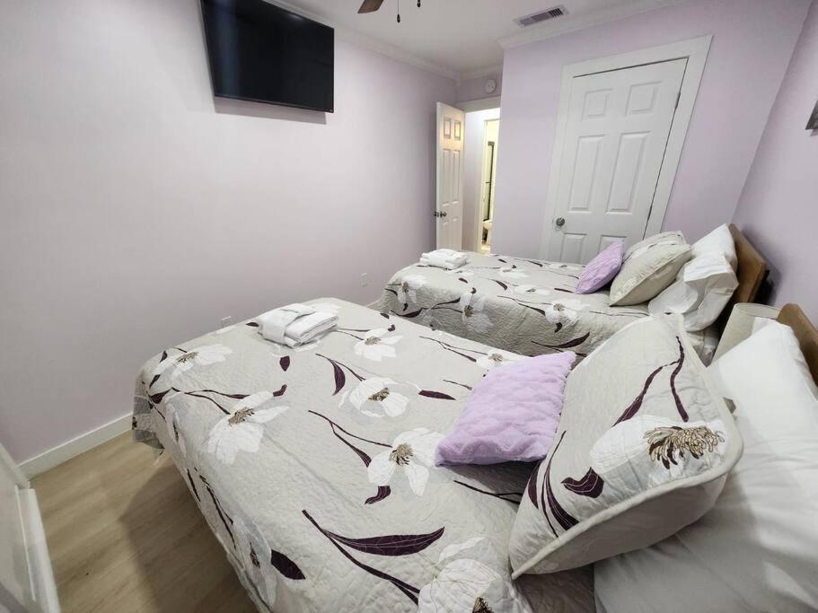 Modern Island Serenity!-Pet-Friendly Villa Хилтън Хед Айлънд Екстериор снимка